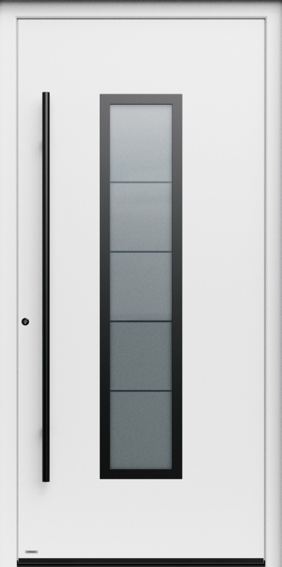 Eine moderne weiße Tür mit schwarzem Griff und rechteckigem Lichtausschnitt hat eine Milchglasscheibe mit horizontalen Linien.